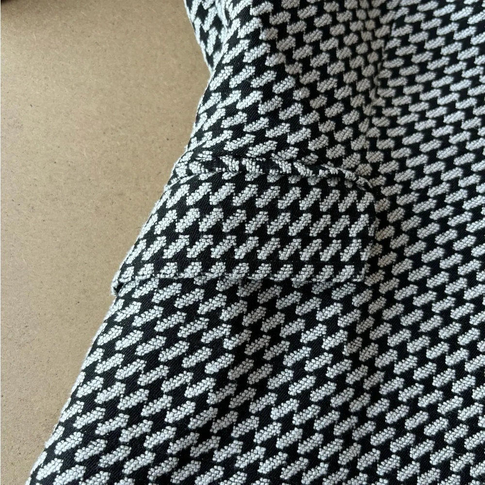 Zara Basic Black and White Houndstooth Blazer - Picture 3 of 4